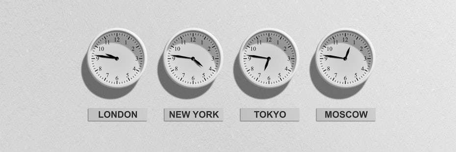 Clocks with different time zones