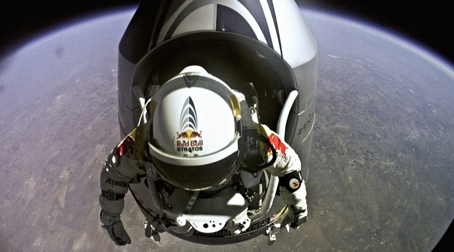 red bull gopro stratos space jump baumgartner